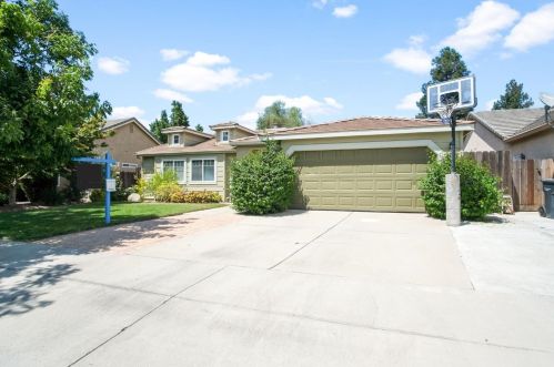 2203 Shire Way, Turlock, CA 95380-9482