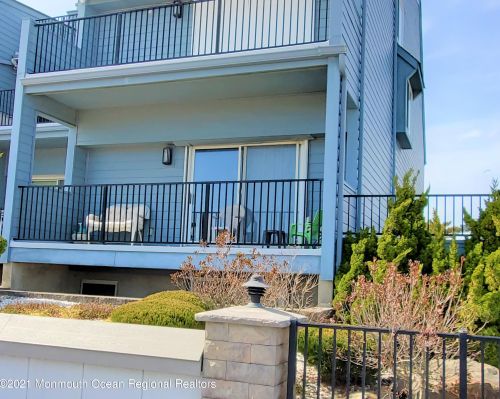 11 Harborhead Dr, Point Pleasant Beach, NJ 08742-2682