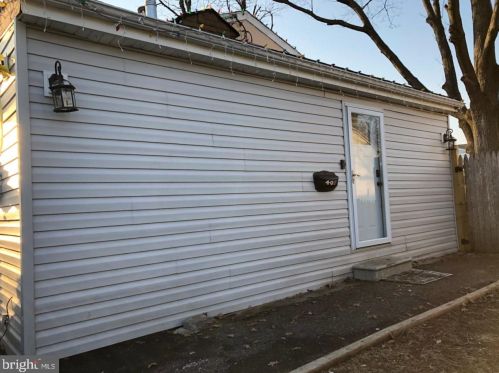 407 Trenton Ct, Media, PA 19086-7027