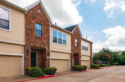 6106 Portrush Dr, Fort Worth TX  76116-7418 exterior