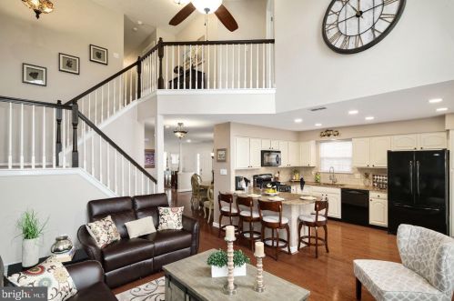 151 La Costa Dr, Blenheim, NJ 08012-5543