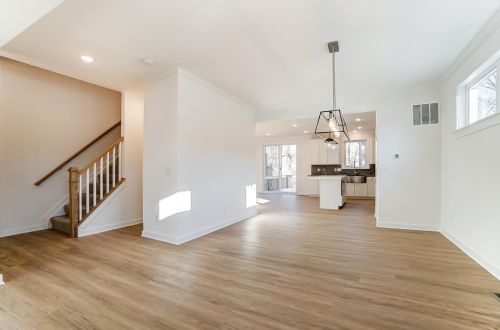 2616 Hackberry St, Cincinnati OH  45206-2121 exterior