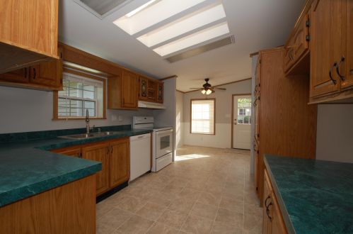 18 Lilac Ln, Belmont, NH 03220-4406