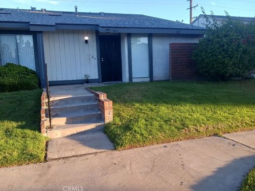 1412 8th St, Upland, CA 91786-6158