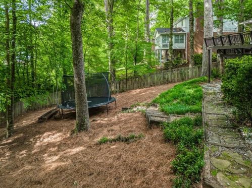 4597 Holliston Rd, Atlanta GA  30360-2057 exterior
