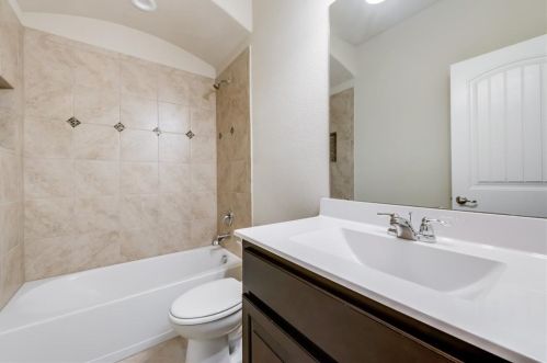 128 Creek Terrace Dr, Fort Worth TX  76131-3146 exterior