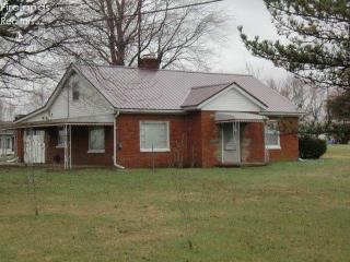 10 Curtiss Dr, New Pittsburgh, OH 44865-1120
