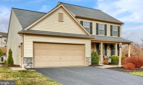 7741 Manada Creek Dr, Harrisburg, PA 17112-8743