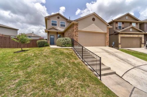 118 Buckingham Dr, Uhland TX  78640-5811 exterior