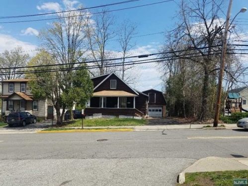 11 Island Rd, Mahwah, NJ 07430-1215
