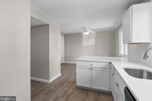 1365 Elm Grv Cir, Silver Spring MD 20905-6060 exterior