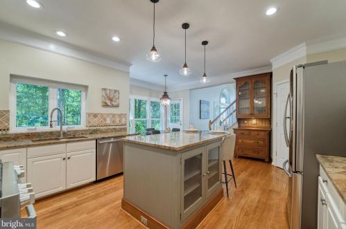 14 Stratford Garden Ct, Silver Spring MD 20904-1560 exterior