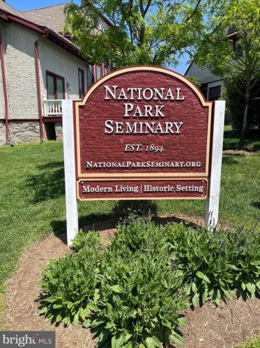 2737 Linden Ln, Silver Spring MD 20910-1212 exterior