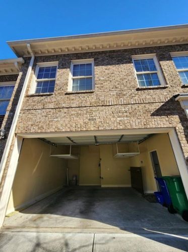 4173 Mansion Way, Atlanta GA  30341-1427 exterior