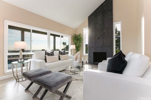 815 Moorside Dr, Glendale CA  91207-1135 exterior