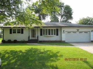 1204 14th St, Sunny Hill Estates, IL 61273-9657