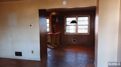 271 Broughton Ave, Bloomfield, NJ 07003-4021