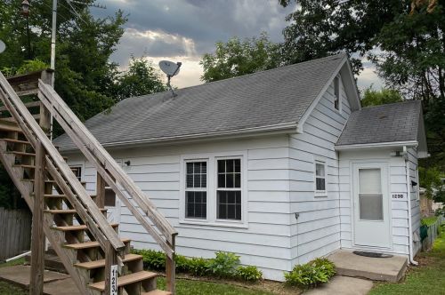 123 Alder Ave, Rockford, IL 61107-5002