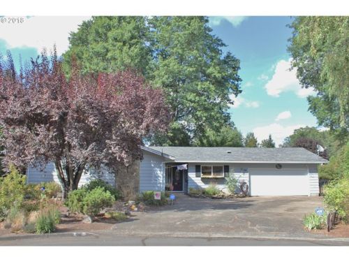 40 Smith Ct, Woodburn OR  exterior