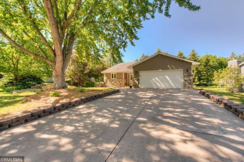15605 49th Ave, Minneapolis, MN 55446-1810