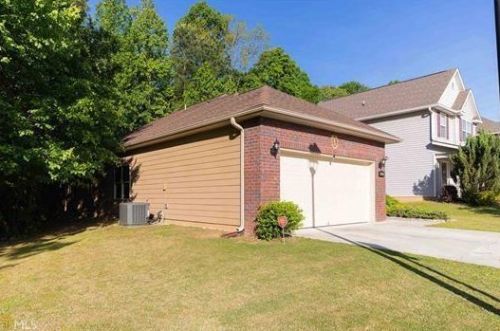 4890 Summersun Dr, Morrow, GA 30260-3716