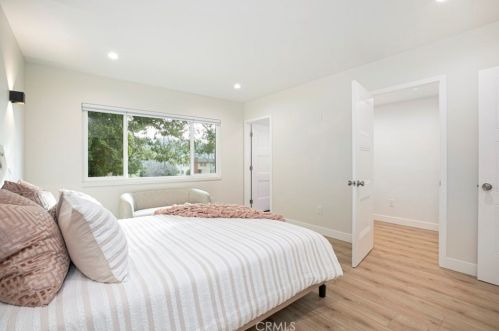 3579 Pontiac St, Glendale CA  91214-1822 exterior