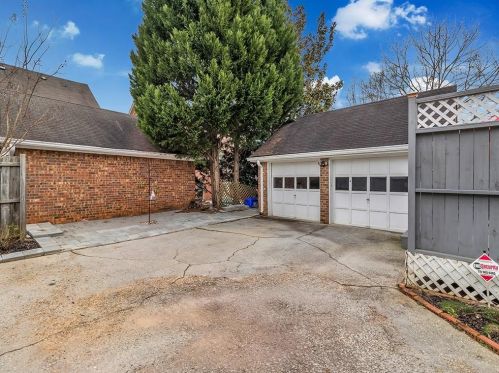 3217 Henderson Walk, Atlanta GA  30340-4327 exterior