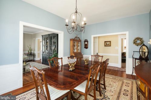 316 Washington Ave, Tavistock NJ 08033-3327 exterior