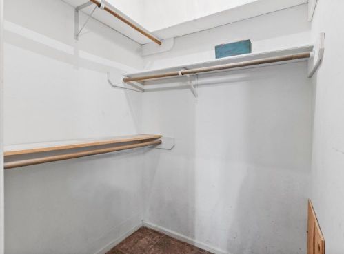 206 Deep Dl Ln, Conroe TX  77304-7208 exterior