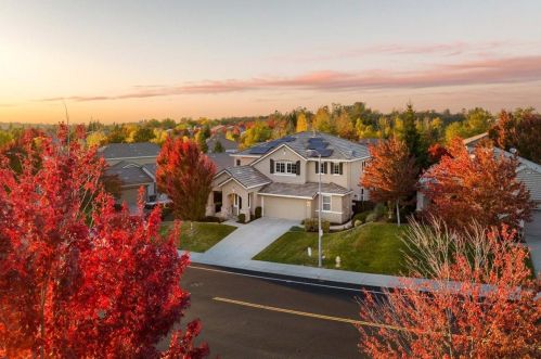 2655 Richardson Dr, Auburn, CA 95603-9090