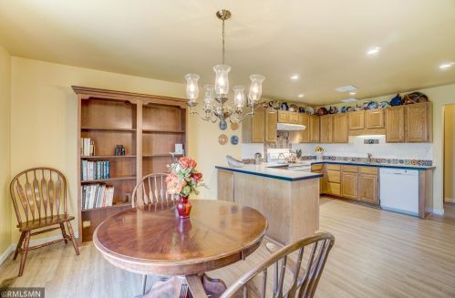 3282 Camelot Dr, Saint Paul MN  55125-2754 exterior