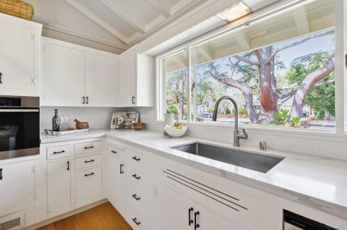 911 Echo Dr, Los Altos CA  94024-4874 exterior