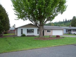 211 Ponderosa Dr, Kelso, WA 98626-1923