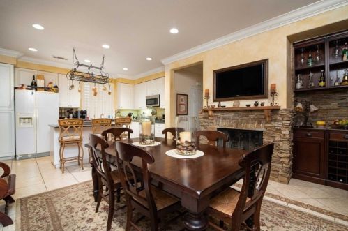 2895 Cinnamon Pl, Anaheim CA  92806-3733 exterior