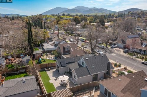 4163 Pickwick Dr, Concord CA  94521-2735 exterior