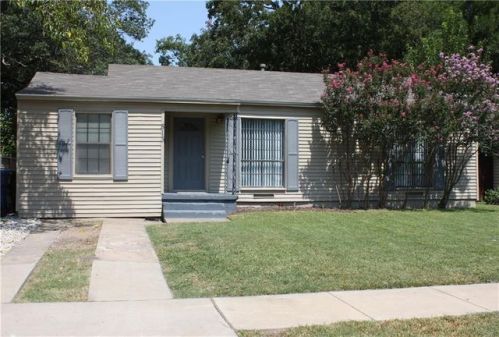 813 Nash St, Garland TX  exterior