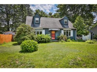 19 Watson St, Nashua, NH 03064-1434