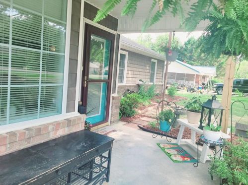 18 Southern Woods Dr, Armuchee, GA 30105-2231