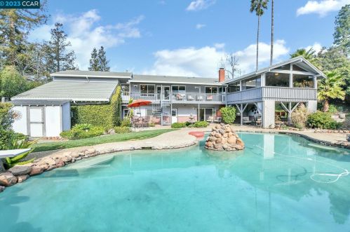 30 Kirkwood Ct, Concord CA  94521-1427 exterior