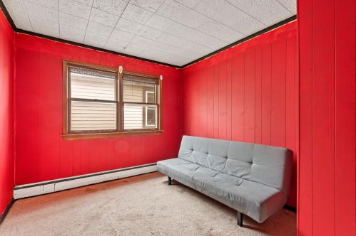 143 Bates Ave, Saint Paul MN  55106-6328 exterior