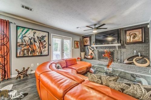 6050 Katherine Rd, Rex GA 30273-1122 exterior