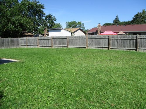 12 Timberlane Rd, Matteson, IL 60443-1027