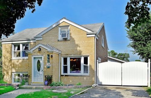 2412 23rd Ave, Broadview, IL 60155-3809