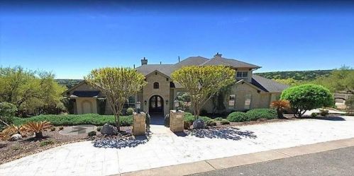 8600 Bluegrass Dr, Austin TX  78759-7813 exterior