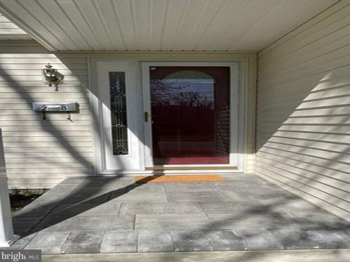 28 Shellflower Ln, Trenton, NJ 08690-2228
