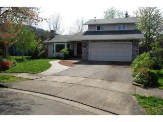 7245 A St, Springfield, OR 97478-7204