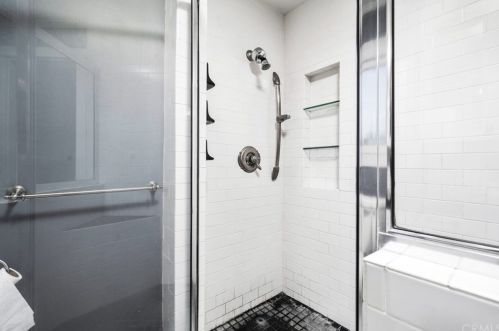 5292 Magnolia Ave, Riverside CA  92506-1248 exterior