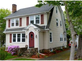 38 May Flower Ave, Pawcatuck, CT 06379-1915