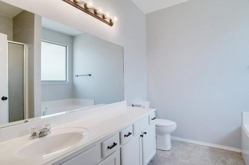 5829 Arena Cir, Fort Worth TX  76179-2369 exterior