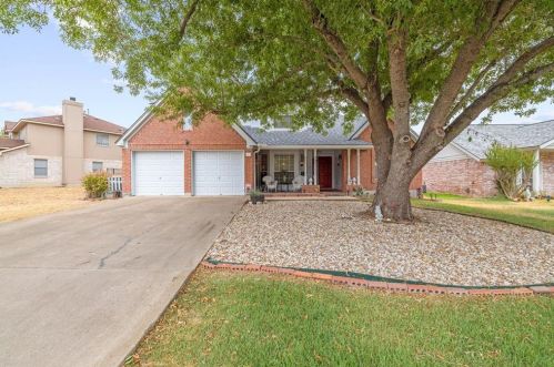 111 Vivion Ln, Georgetown, TX 78626-7386